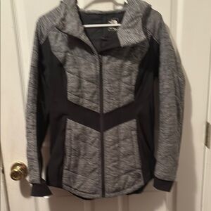 The North Face Gray and Black Ski Jacket with Full-Zip and Athletic Cut